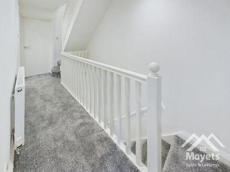 5 bedroom terraced house to rent - Photo 4