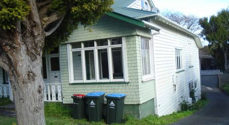 Character 5-6 bedroom Villa Mt Eden - Photo 3