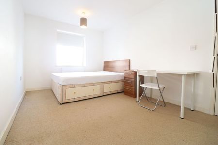 Room in a Shared Flat, Frean Street, SE16 - Photo 2