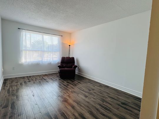 For Lease - 1448 Outlet Drive Unit# 1, Oshawa, Ontario - Photo 1