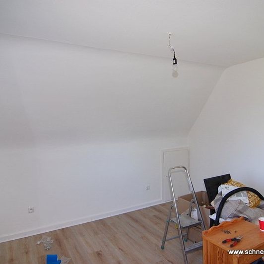 In vielen Teilen frisch renovierte 3-Zimmer-Dachgeschoss-Wohnung mit Loggia - Foto 1