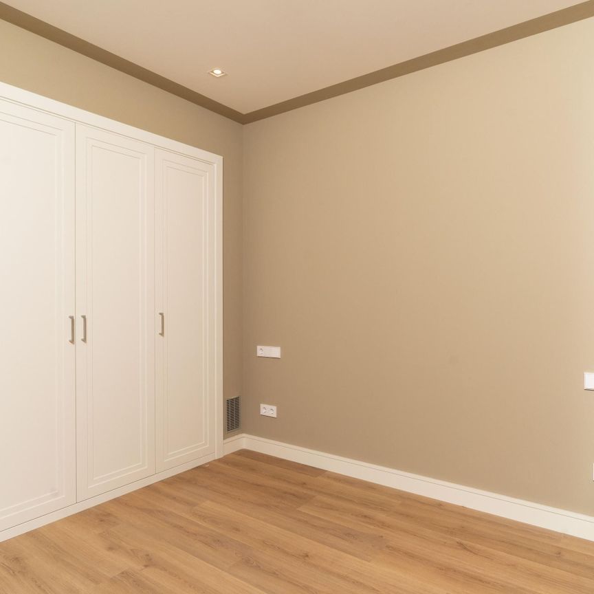 Piso de alquiler en Rda. Jean Monnet 230-238, Sabadell, 230-, Can Gambús - Photo 1