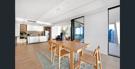 Available immediately at $1,800 per week // Minimum 3 month stay // Fully furnished - Photo 3