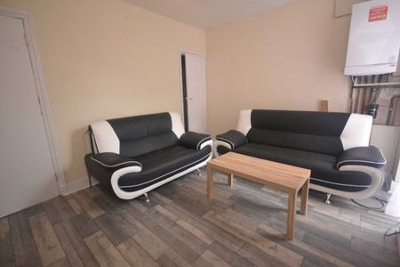 5 Bed - Cardigan Road, University Area - Photo 2