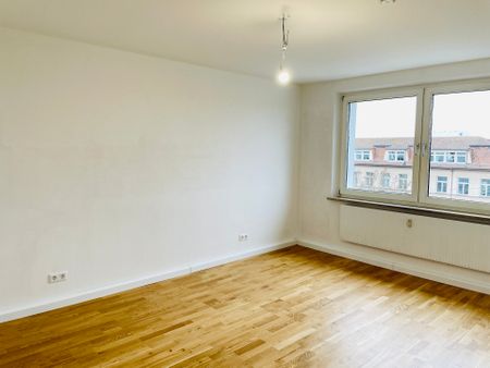 Mietwohnung in Nürnberg - Treppen-Training inklusive: Schöne 3-Zimmer-Wohnung im 4. Stock (ohne Aufzug) - Photo 3