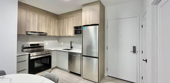 Spectacular 1 Bedroom Condos in Westmount ** Brand New Construction ** - Photo 2