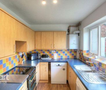 1 bedroom in a house share to rent - Photo 4