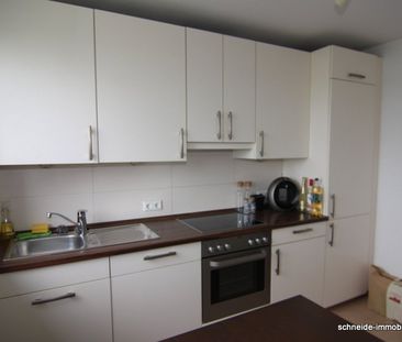 Schöne 3-Zimmer-Dachgeschoss-Wohnung mit Balkon im Zweifamilienhaus - Foto 1