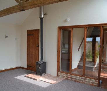 2 bedroom semi-detached house to rent - Photo 2