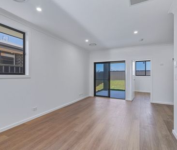 Modern 2 bedroom Home unit - Ducted Air Con, Alfresco & Garage - Photo 5