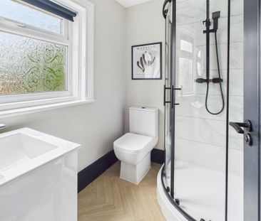 1 bedroom in a house share to rent - Photo 5