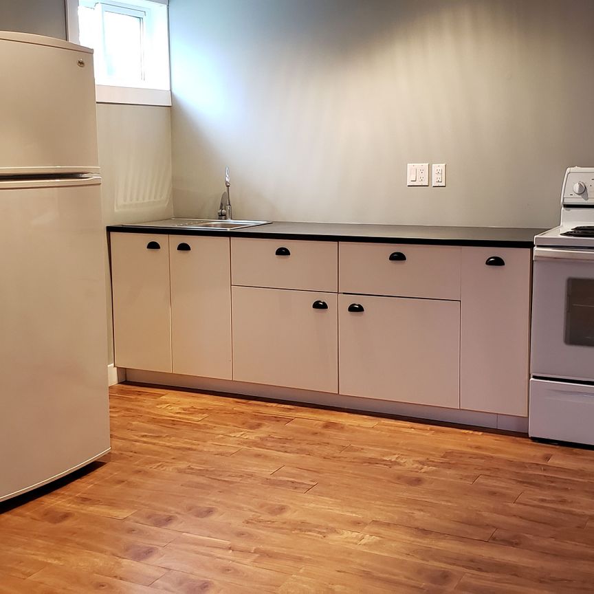 For Lease - 13 SPRINGDALE Drive Unit# Lower, Barrie, Ontario - Photo 1