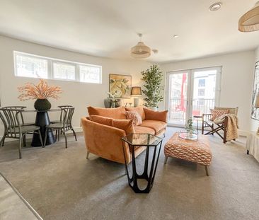 Flat 78, 6 Martin Court, Hastings, TN34 1EF - Photo 2