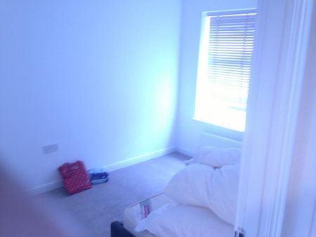 4 bedroom townhouse to rent - Photo 5