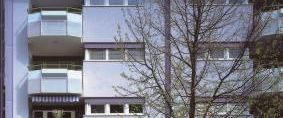 4 Zimmer, Küche, Bad, Dusche, sep.WC, 1 Galerie, Terrasse, Aufzug, DG - Photo 1
