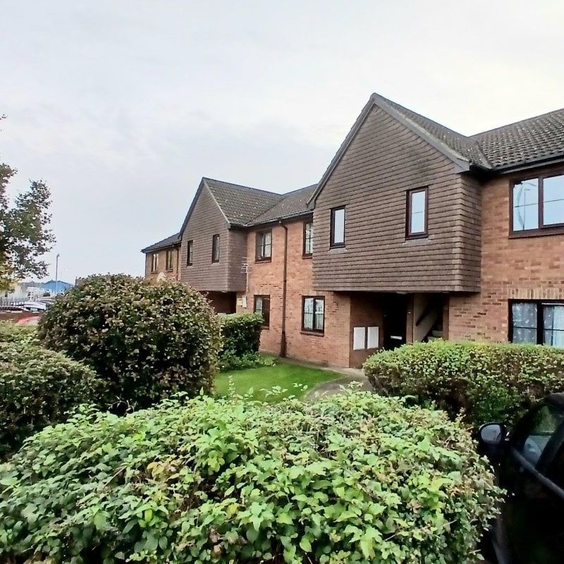 Station Road, BIGGLESWADE - Photo 1