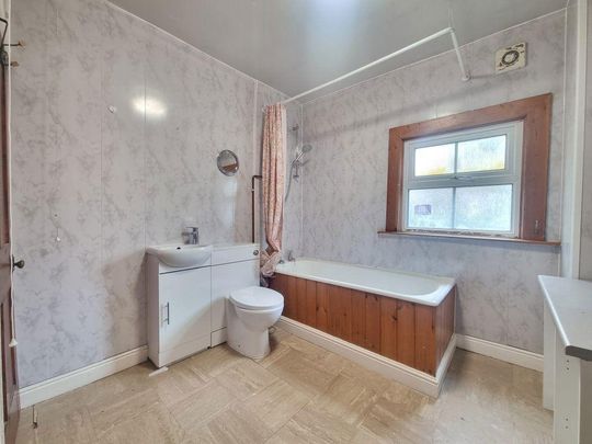 4 bedroom terraced house to rent - Photo 1
