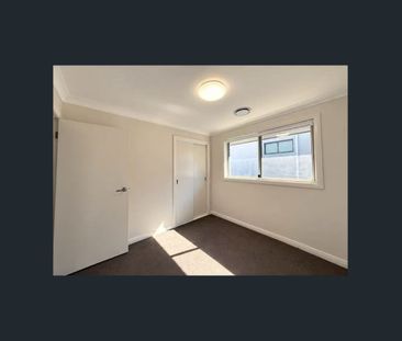 Spacious, Five Bedrooms & Excellent Location !!! - Photo 6