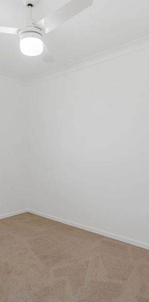 Beautifully Renovated Lowset Home - Photo 1