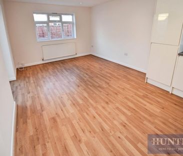 2 bedroom Bungalow To Let Total Size: 636 SQ FT - Photo 3