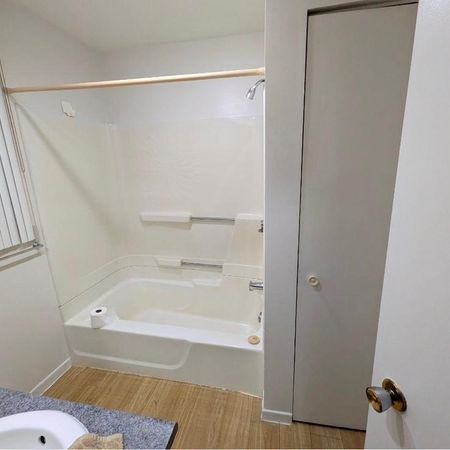 4 ½ – Entièrement rénové - DISPO DÈS LE 1ER AOÛT - Photo 4
