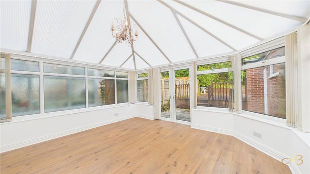 3 bedroom semi-detached house to rent - Photo 1