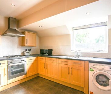 2 bedroom flat to rent - Photo 3