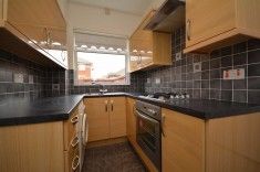 2 bed House - End Terrace for Rent - Photo 1