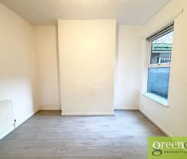 4 bedroom terraced house to rent - Photo 4