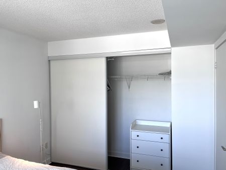 For Lease - 121 McMahon Drive Unit# 1810, Toronto, Ontario - Photo 4