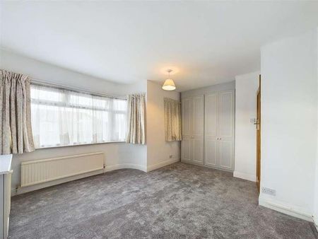 Flamborough Road, Ruislip, HA4 - Photo 5