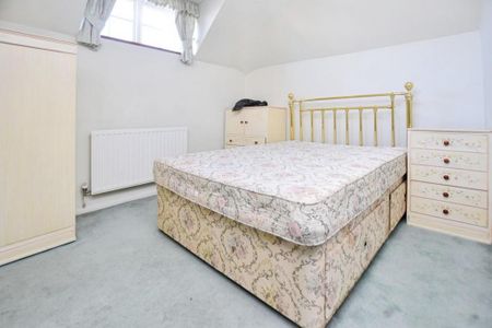 4 bedroom chalet to rent - Photo 3