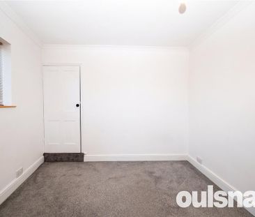 3 bedroom end of terrace house to rent - Photo 5
