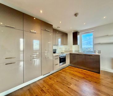 3 bedroom flat to rent - Photo 6