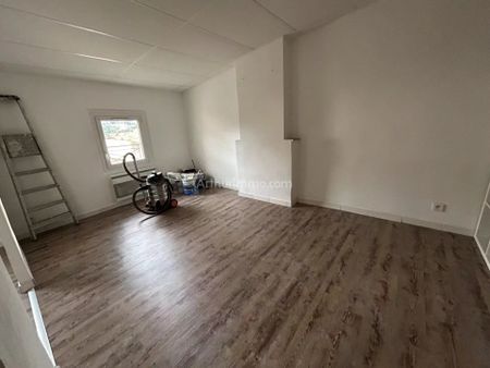 Location Appartement 1 pièces 27 m2 à Aubagne - Photo 2