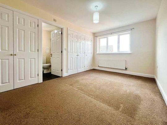 Lee Bank, Westhoughton, Bolton, BL5 - Photo 1