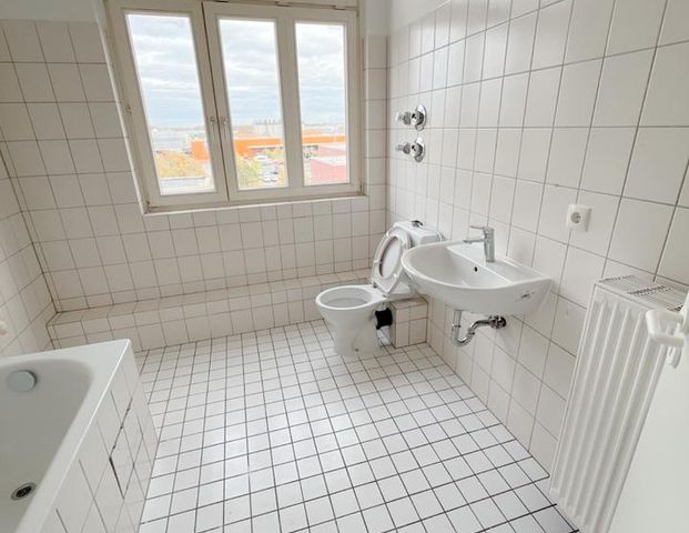 Neu renovierte 2-Zimmer-Wohnung mit Badewanne in Dortmund-Borsigp - Foto 1