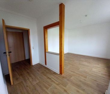 gemütliche 2-Zimmer Wohnung in der Altenburger Straße, frei ab sofort - Photo 1