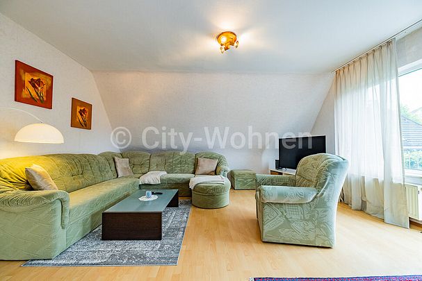 Möblierte 3-Zimmer Wohnung mit Balkon in ruhiger Lage in Hamburg-Harburg - Photo 1