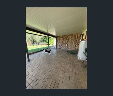 Brick Family Home - Photo 3