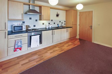2 bed apartment to rent in Westbury Street, Elland - Photo 3
