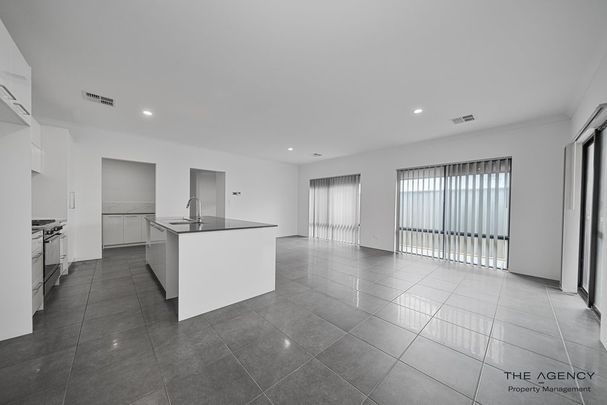 4x2 Family Home in Wellard! - Photo 1