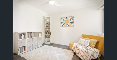 Spacious double brick apartment offering style, comfort, and easycare living - Photo 3