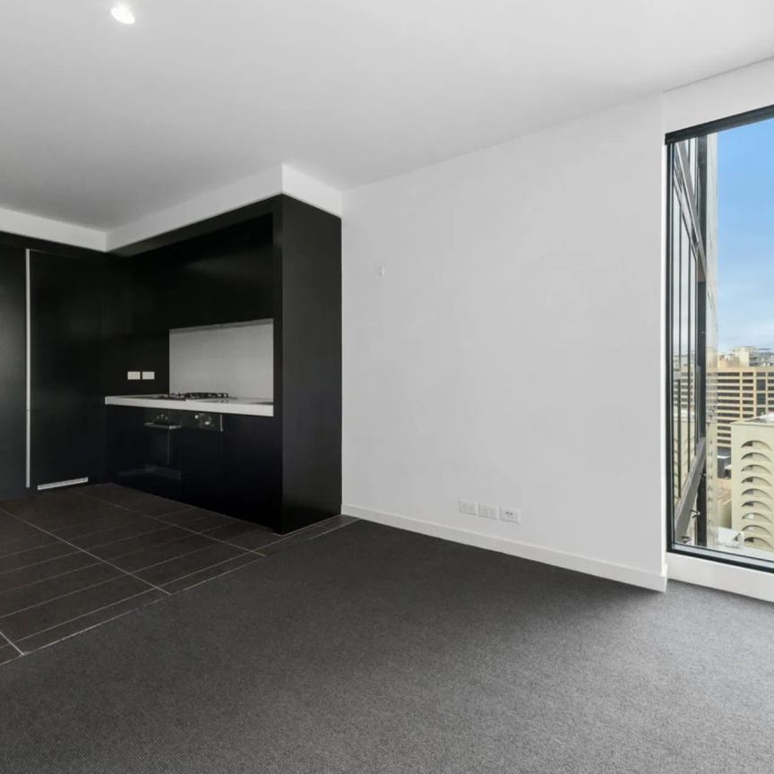 Delightful inner-city pad ready to call yours! - Photo 1