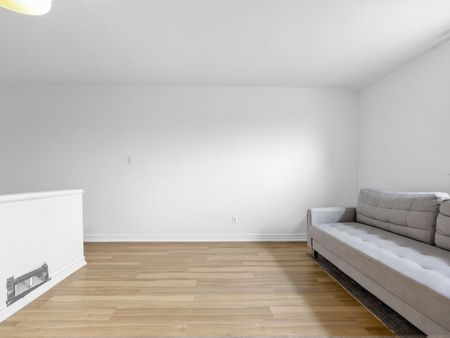 142 Silverthorn Ave – 2nd Floor - Photo 4