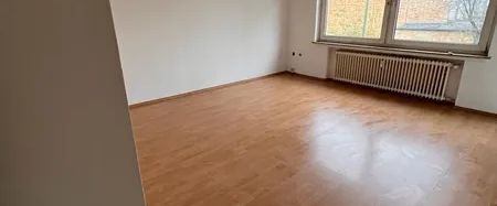 Sehr schöne 3 Zimmer-Wohnung mit Balkon und innen liegendem Wannenbad in EssenWest/Frohnhausen - Photo 1