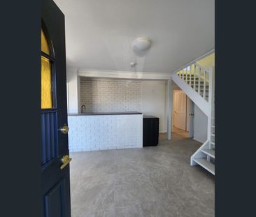 9 Wistaria Street, Wyoming, NSW 2250 - Photo 4
