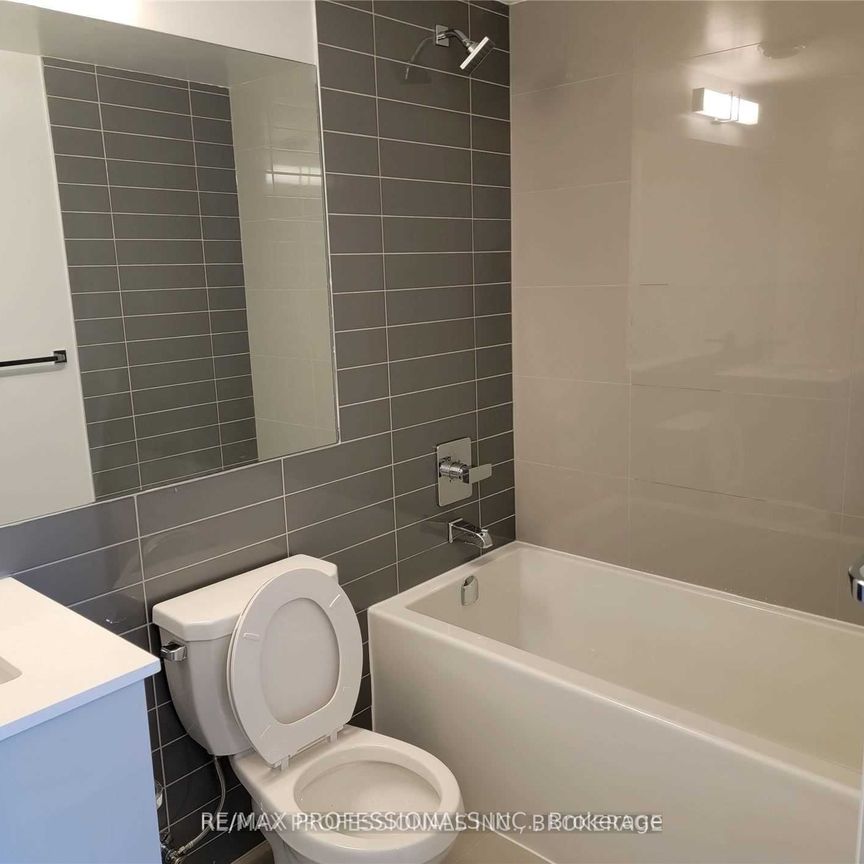 For Lease - 30 Gibbs Road Unit# 3006, Toronto, Ontario - Photo 1