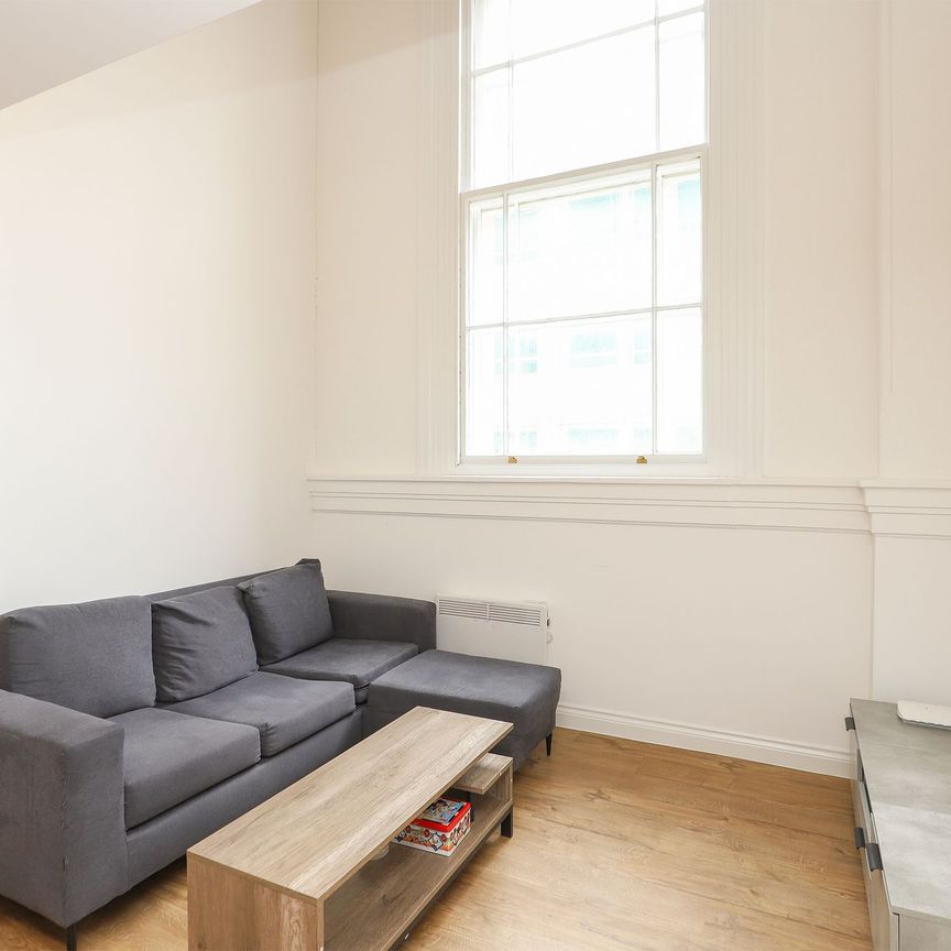 1 bedroom Flat to rent - Photo 1