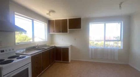 3 Bedroom Home on Mitchell St, Brooklyn - Photo 3